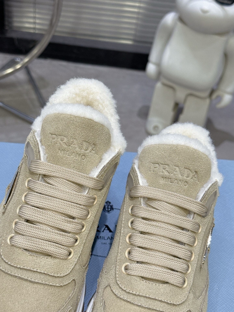 Pra*a sneakers